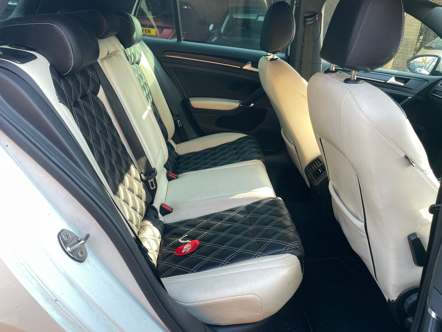 2015 Volkswagen Golf GTD
2.0 TDI BlueMotion Tech GTD Hatchback 5dr Diesel Manual Euro 6 (s/s) (184 ps)