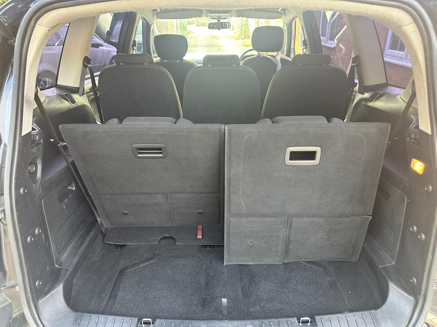 2013 Ford S-Max Zetec 2.0 TDCi Zetec MPV 5dr Diesel Powershift Euro 5 (140 ps) AUTOMATIC