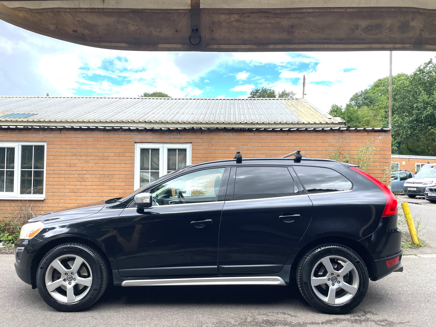 2011 Volvo XC60 R-Design 2.0 D3 R-Design SUV 5dr Diesel Geartronic Euro 5 (163 ps)