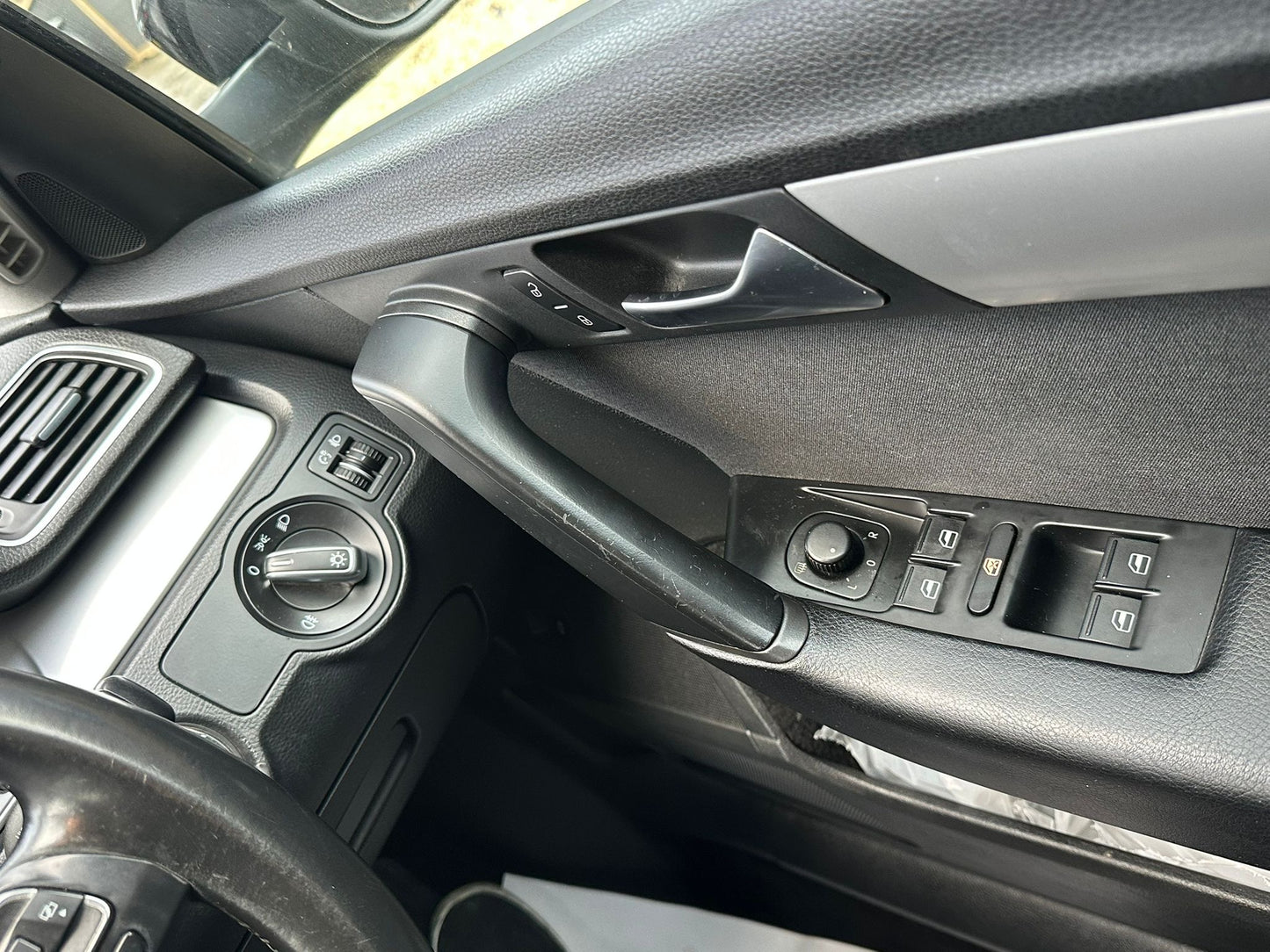 2013 Volkswagen Passat S  1.6 TDI BlueMotion Tech S Saloon 4dr Diesel Manual Euro 5 (s/s) (105 ps)