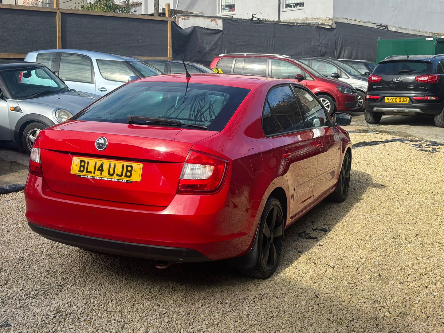 2014 Skoda Rapid Elegance 1.6 TDI Elegance Hatchback 5dr Diesel DSG Euro 5 (90 ps)