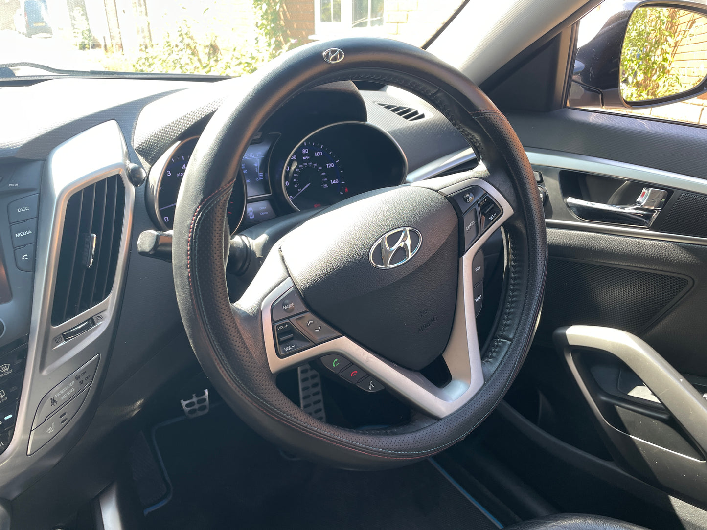 2012 Hyundai Veloster Sport
1.6 GDi Sport Hatchback 4dr Petrol Manual Euro 5 (140 ps)