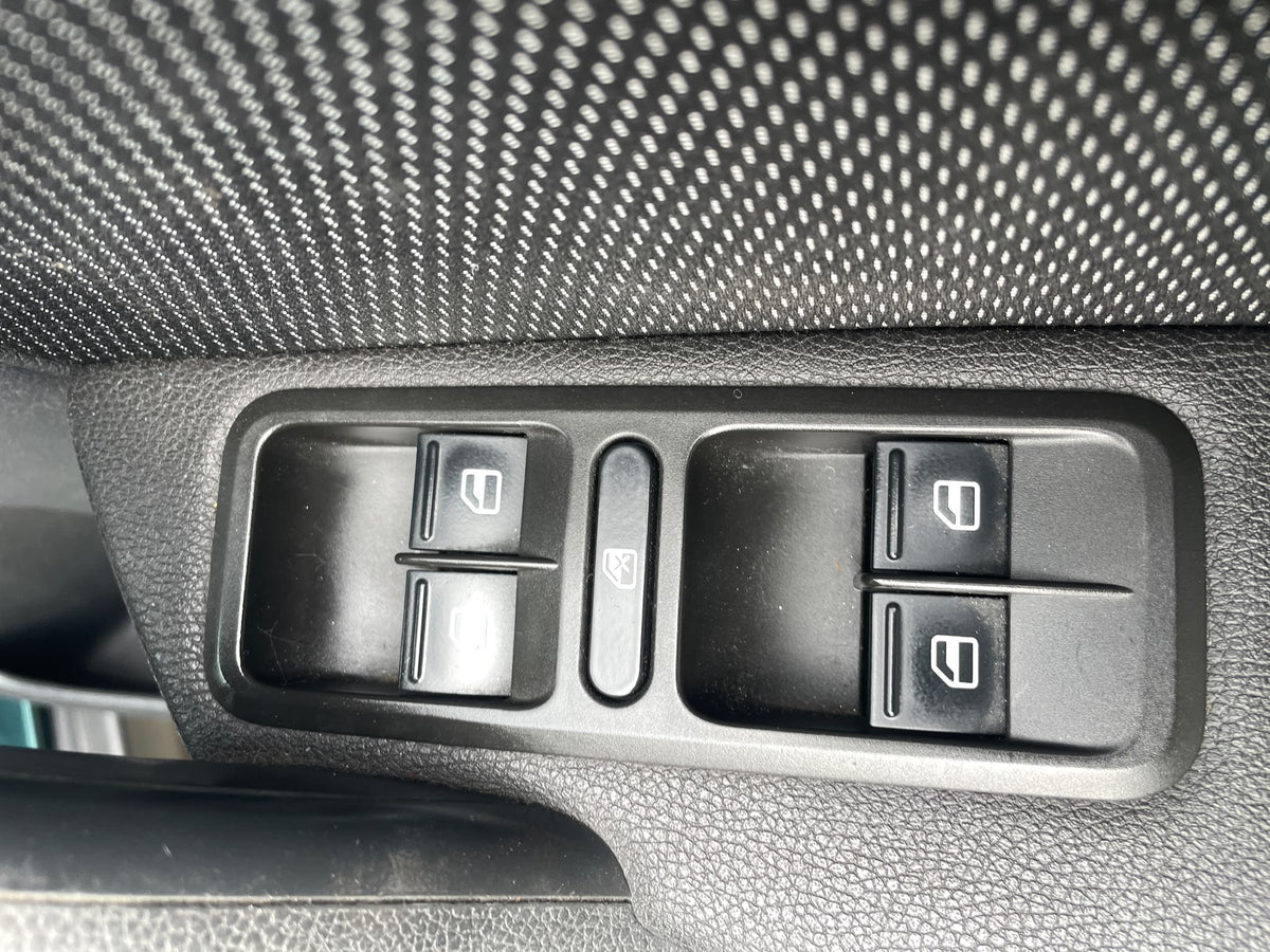 2010 Skoda Yeti
1.2 TSI SE DSG Euro 5 5dr