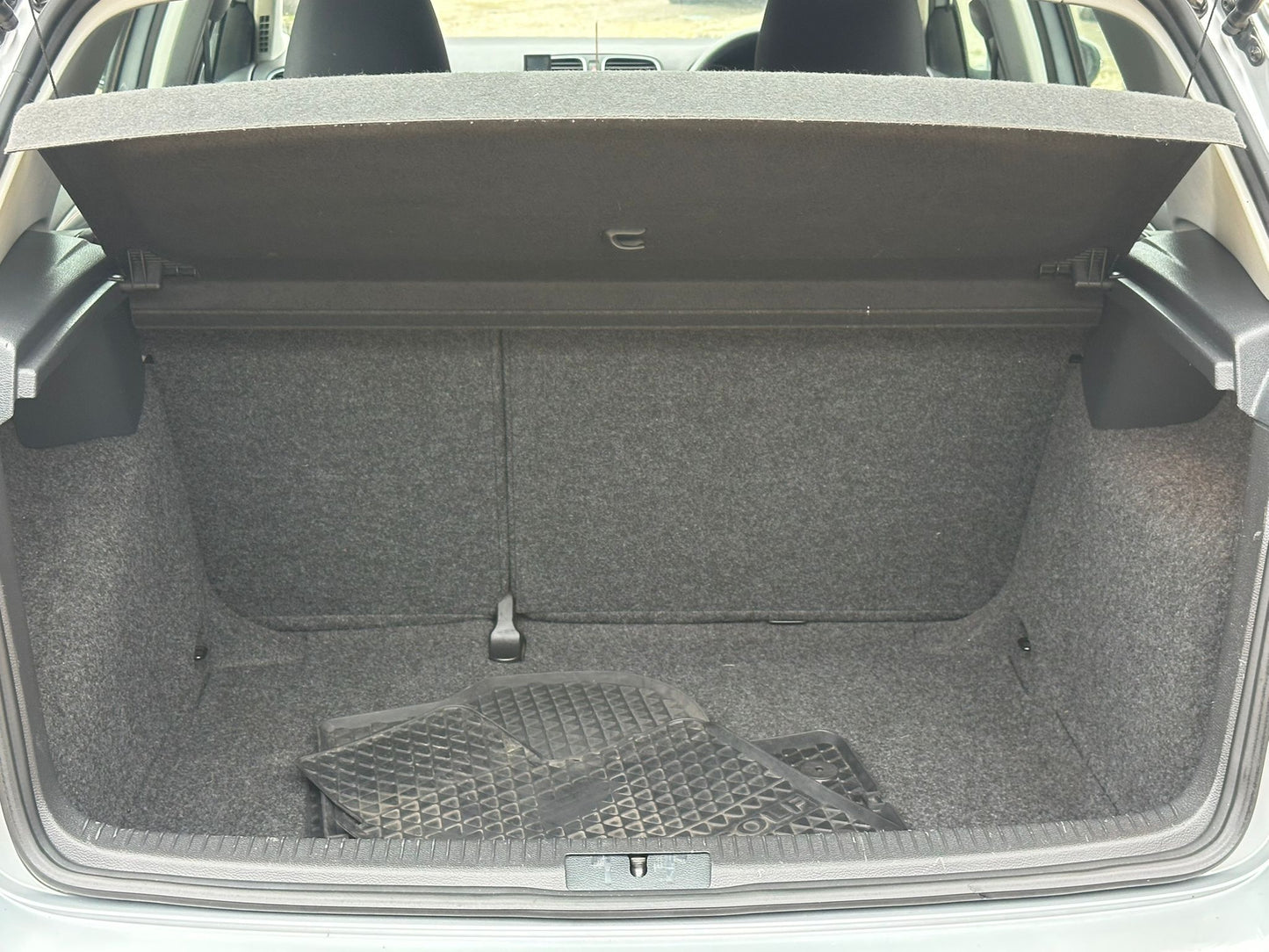 2012 Volkswagen Golf BlueMotion
1.6 TDI BlueMotion Hatchback 5dr Diesel Manual Euro 5 (s/s) (105 ps)