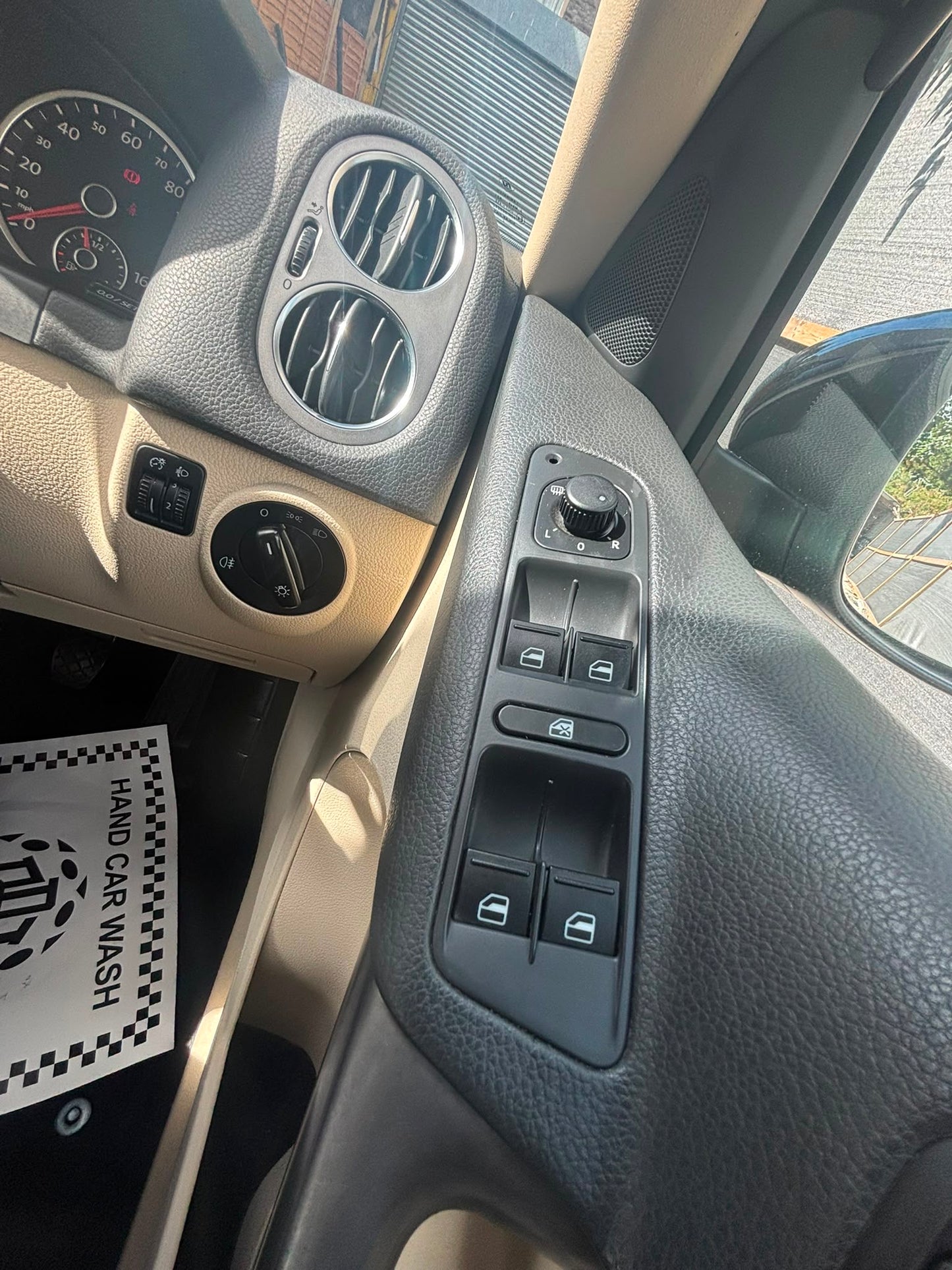 2009 Volkswagen Tiguan
2.0 TDI SE 4WD Euro 5 5dr