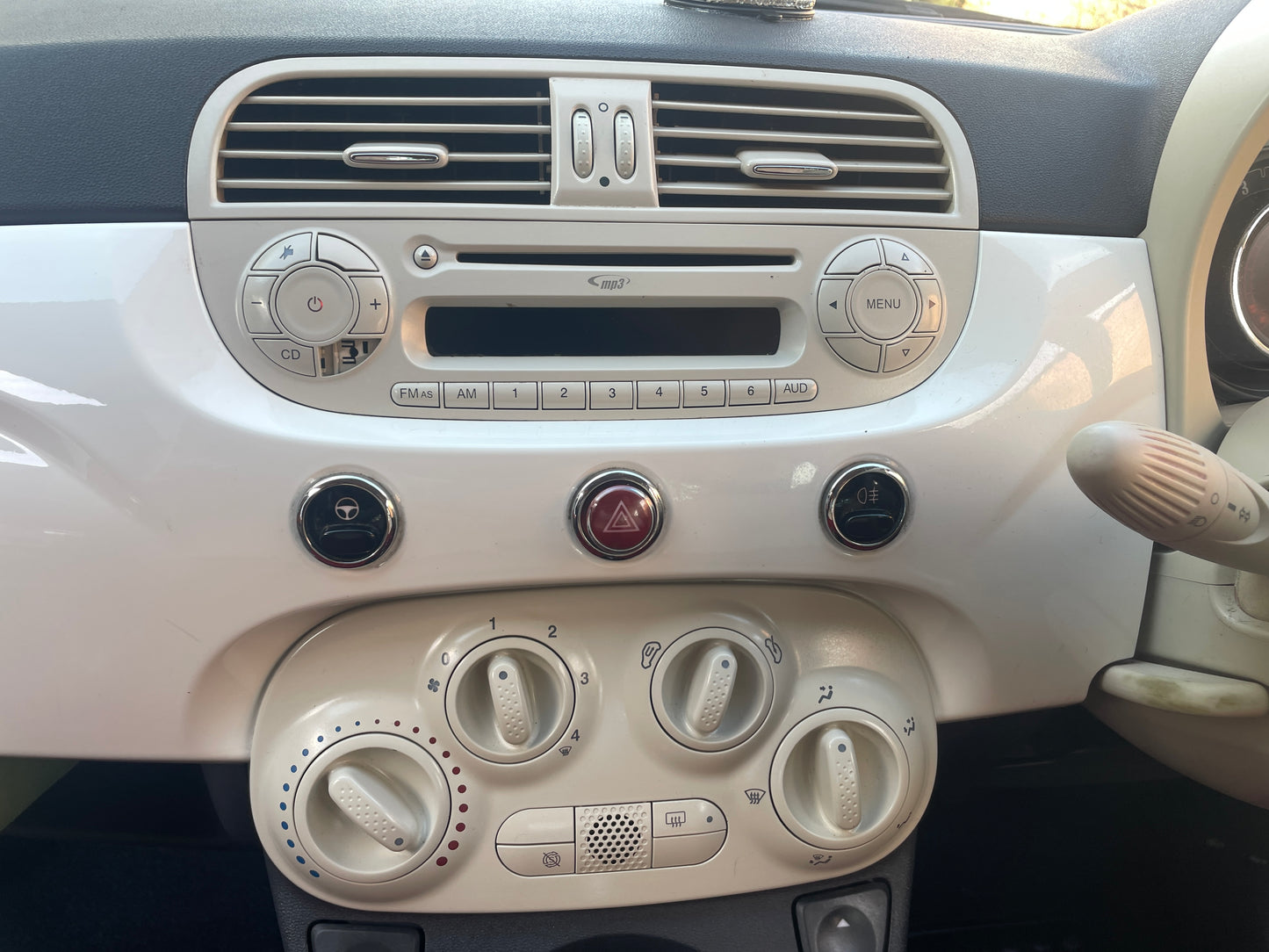 2011 Fiat 500 Pop 1.2 Pop Hatchback 3dr Petrol Manual Euro 5 (s/s) (69 bhp)