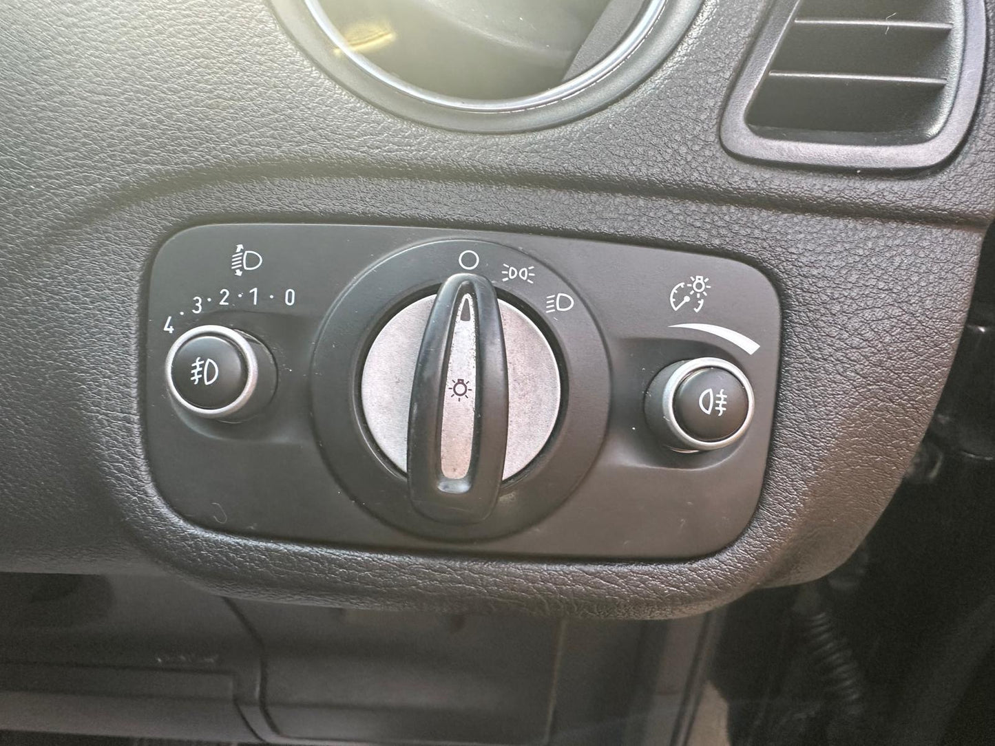 2013 Ford S-Max Zetec 2.0 TDCi Zetec MPV 5dr Diesel Powershift Euro 5 (140 ps) AUTOMATIC