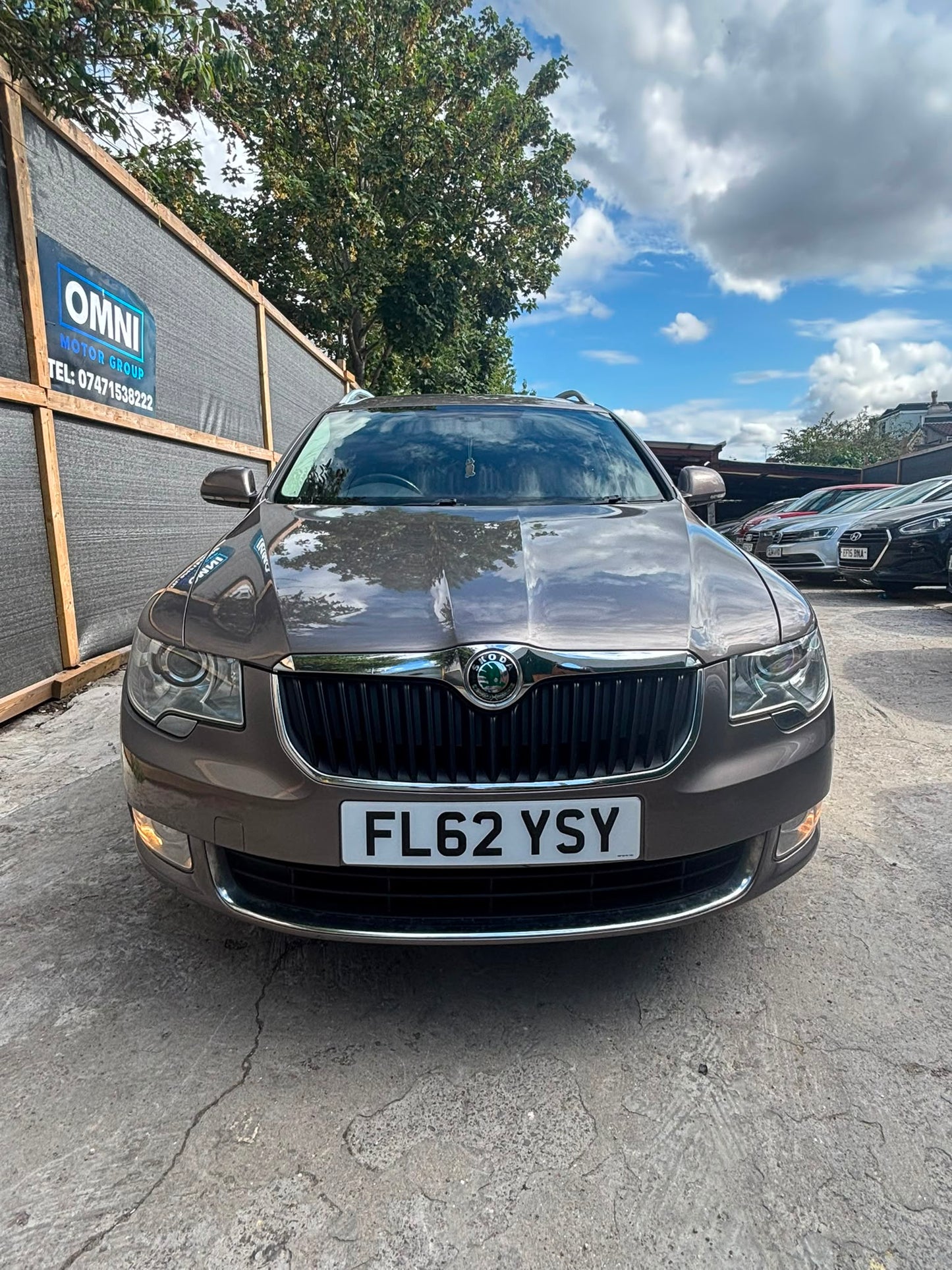 2012 Skoda Superb
1.8 TSI Elegance DSG Euro 5 5dr