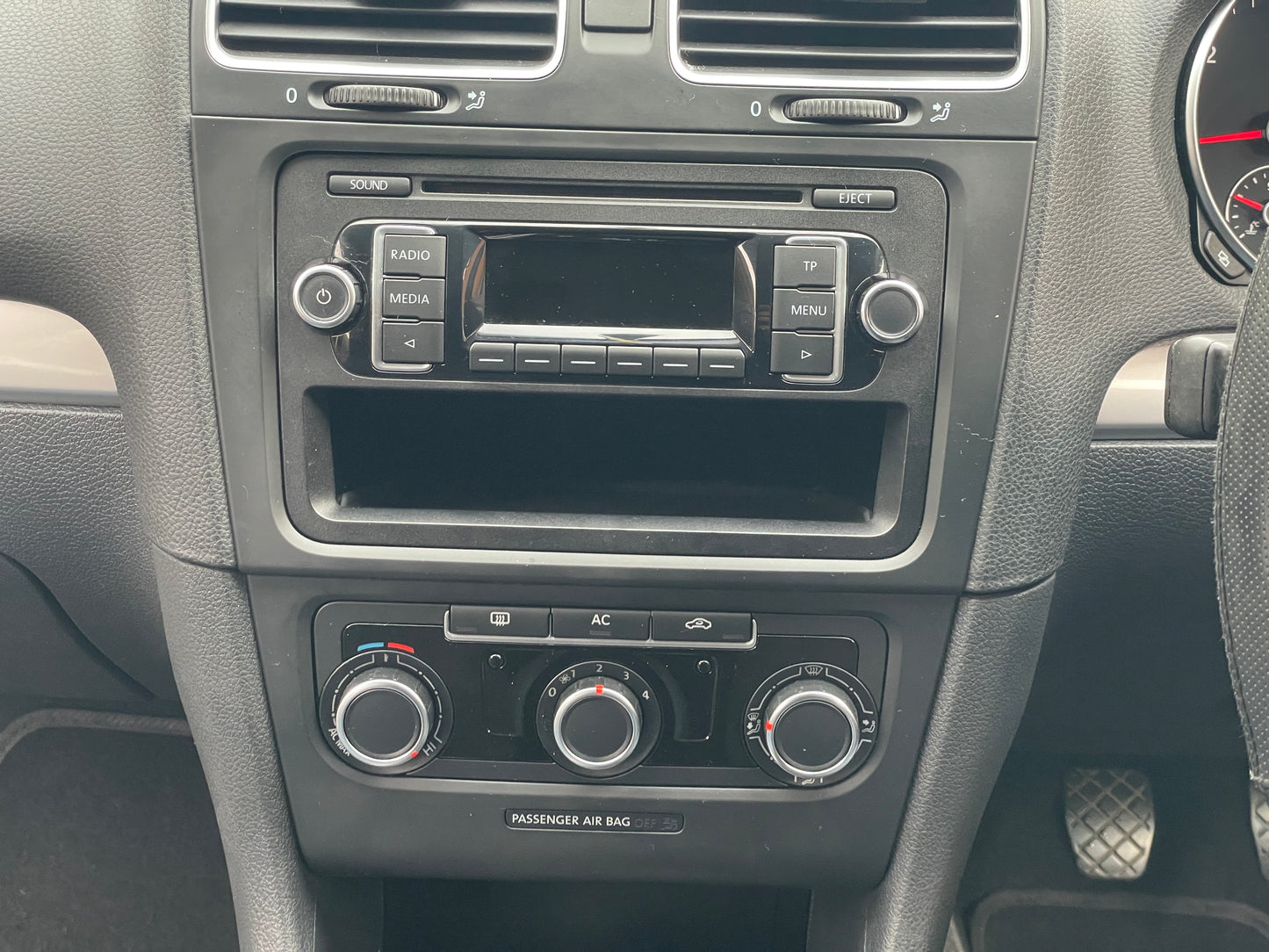 2012 Volkswagen Golf BlueMotion 1.6 TDI BlueMotion Hatchback 5dr Diesel Manual Euro 5 (s/s) (105 ps)