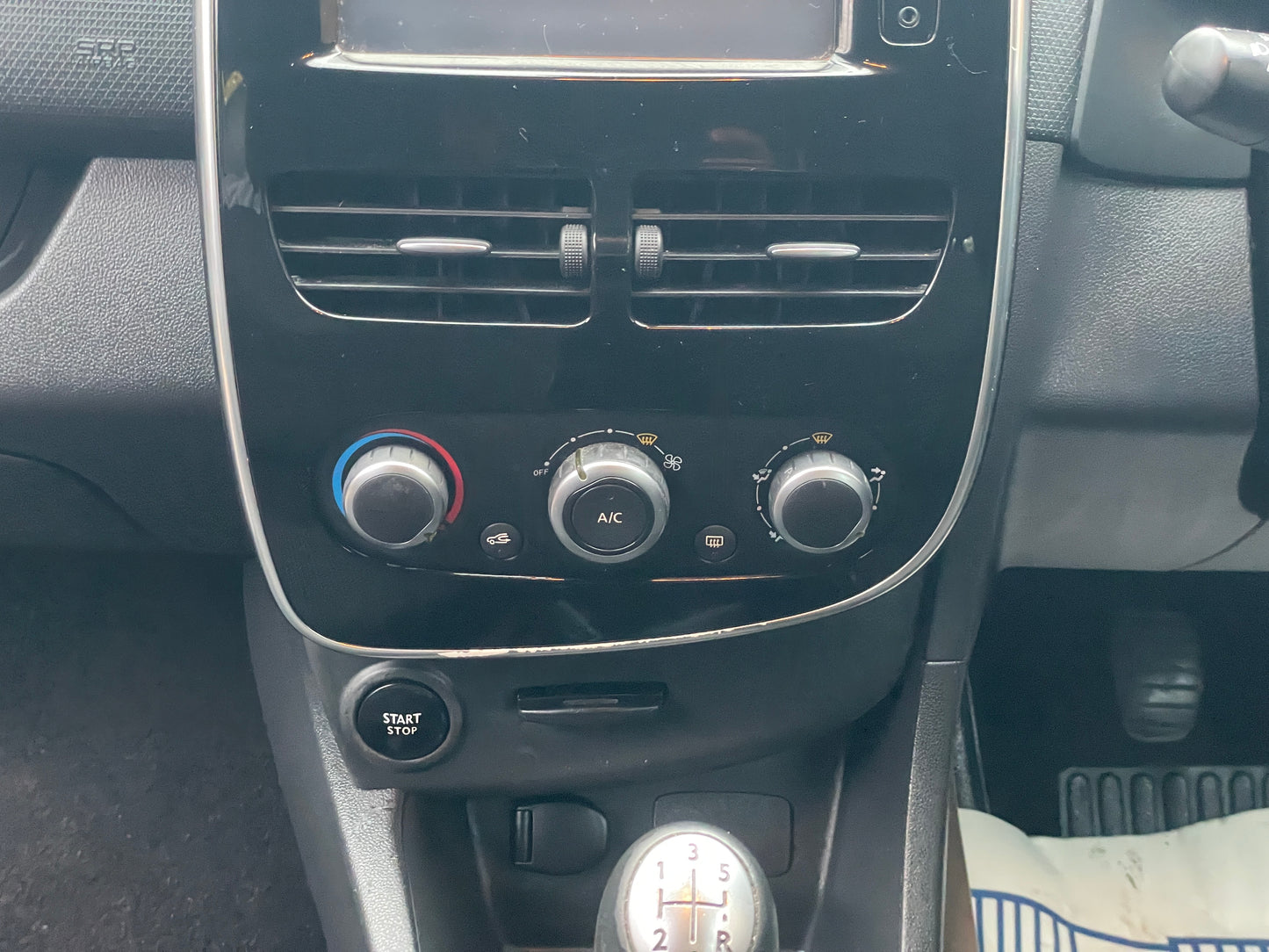 2016 Renault Clio Dynamique Nav 1.5 dCi Dynamique Nav Hatchback 5dr Diesel Manual Euro 6 (s/s) (90 ps)