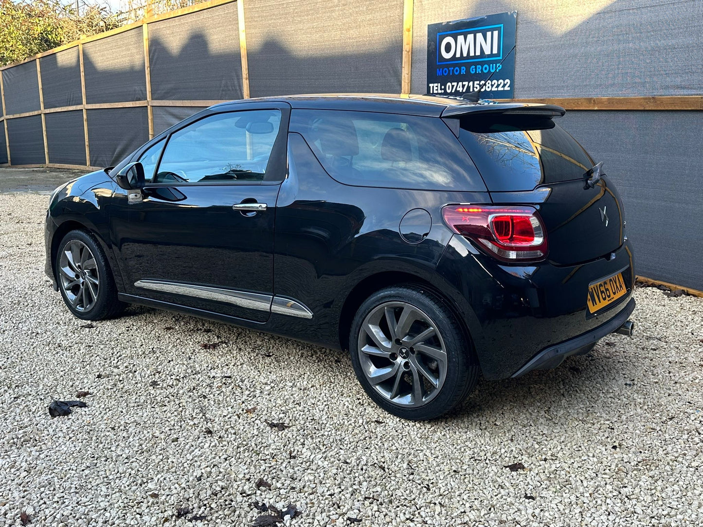 2016 DS AUTOMOBILES DS 3 Prestige 1.2 PureTech Prestige Hatchback 3dr Petrol EAT6 Euro 6 (s/s) (110 ps)