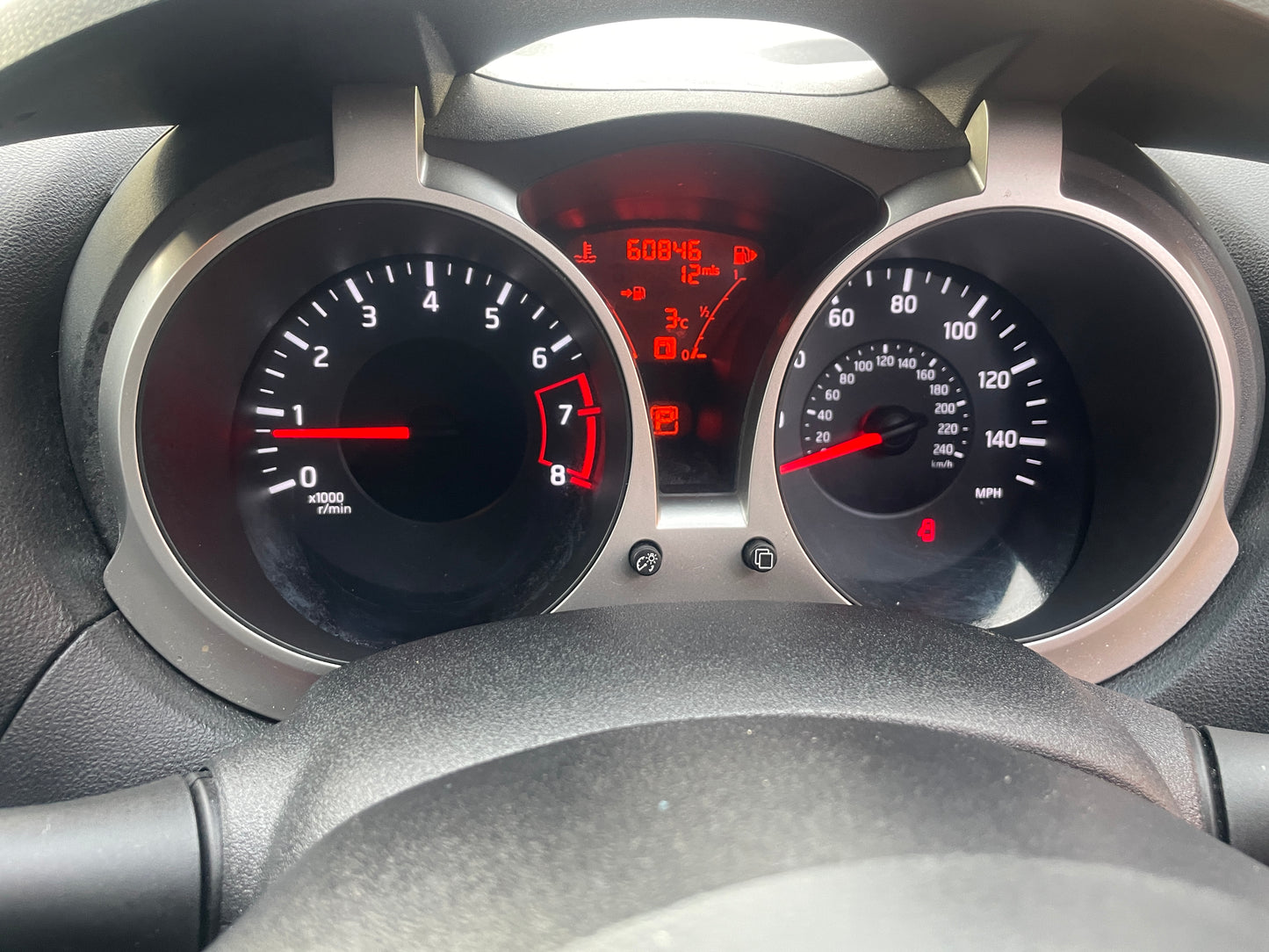 2011 Nissan Juke Tekna 1.6 DIG-T Tekna SUV 5dr Petrol CVT 4WD Euro 5 (190 ps)