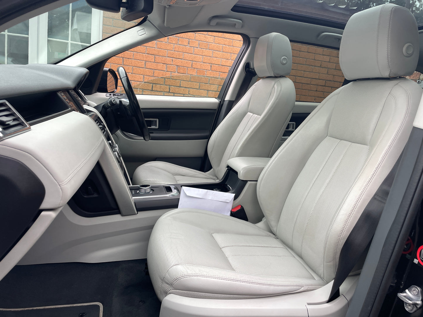 2016 Land Rover Discovery Sport HSE 2.0 TD4 HSE SUV 5dr Diesel Auto 4WD Euro 6 (s/s) (180 ps) AUTOMATIC