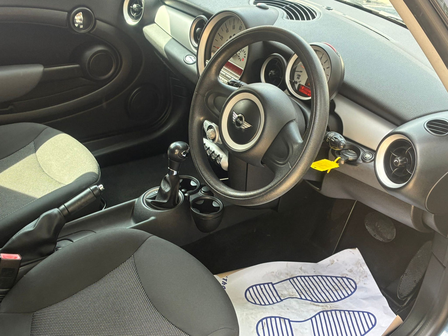 2009 MINI Hatch One 1.4 One Hatchback 3dr Petrol Steptronic Euro 4 (95 ps)