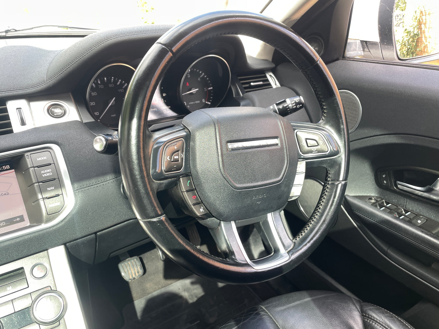 2013 Land Rover Range Rover Evoque Pure 
2.2 SD4 Pure SUV 5dr Diesel Manual 4WD Euro 5 (s/s) (190 ps)