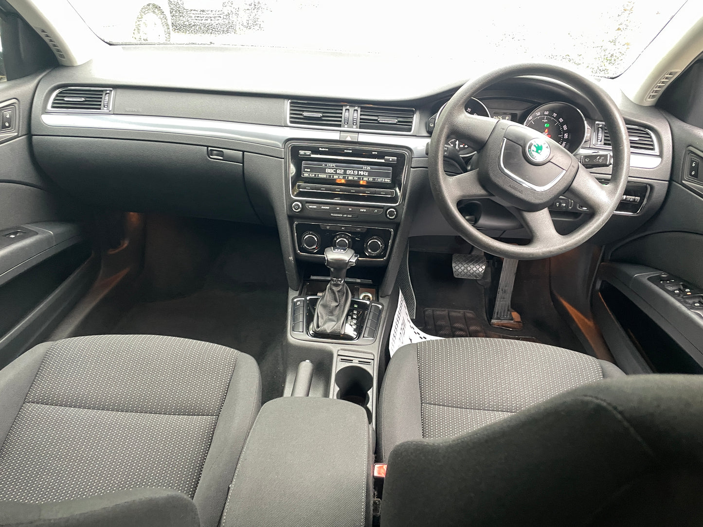 2012 Skoda Superb S 2.0 TDI S Hatchback 5dr Diesel DSG Euro 5 (140 ps)
