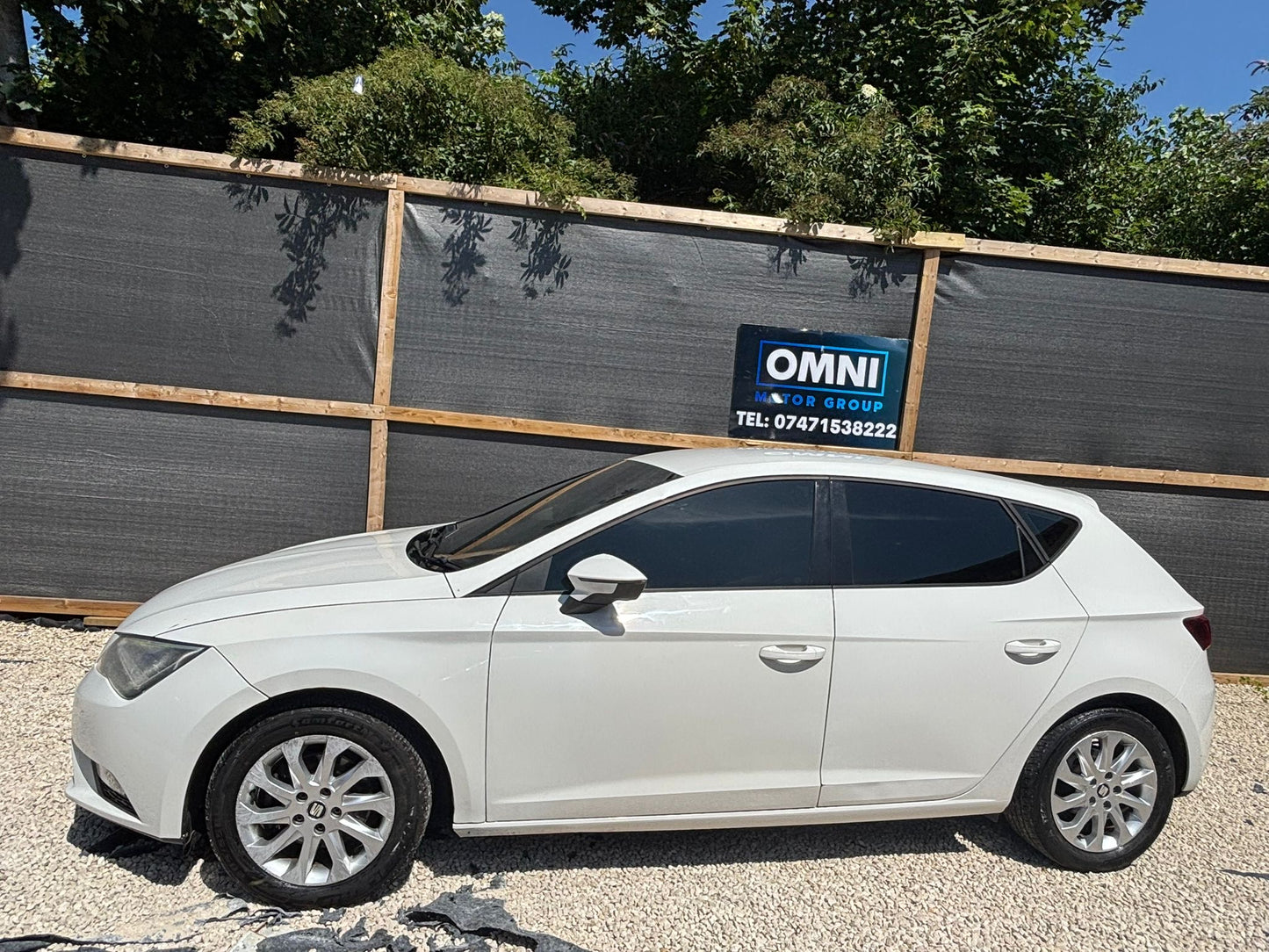 SEAT Leon SE (2013)
1.6 TDI CR SE Hatchback 5dr Diesel Manual Euro 5 (s/s) (105 ps)