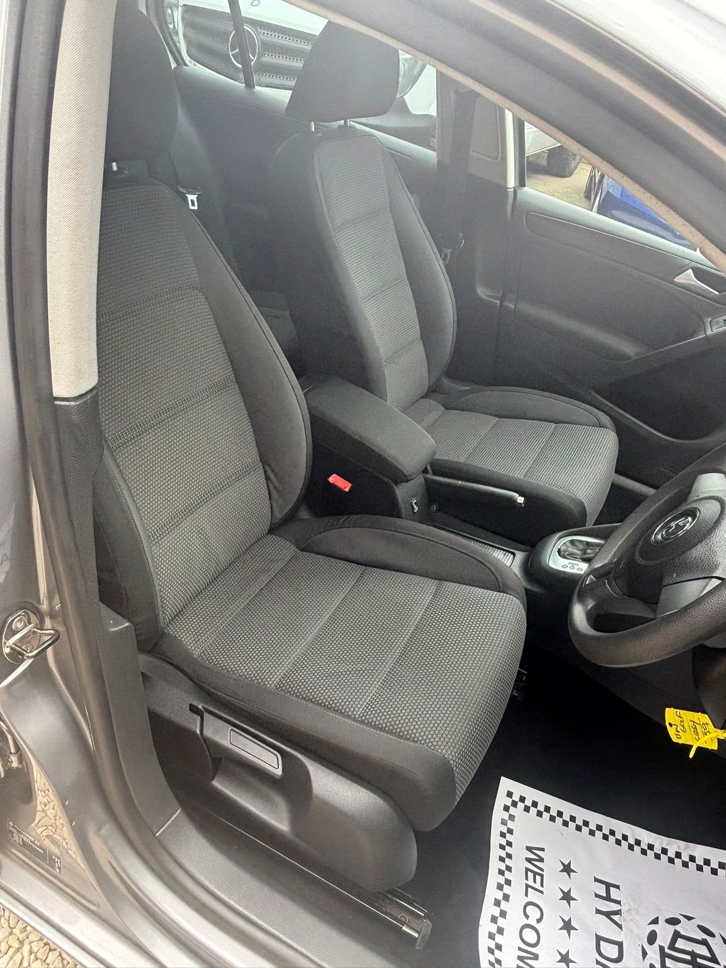 2009 Volkswagen Golf SE 1.6 TDI SE Hatchback 5dr Diesel DSG Euro 5 (105 ps)