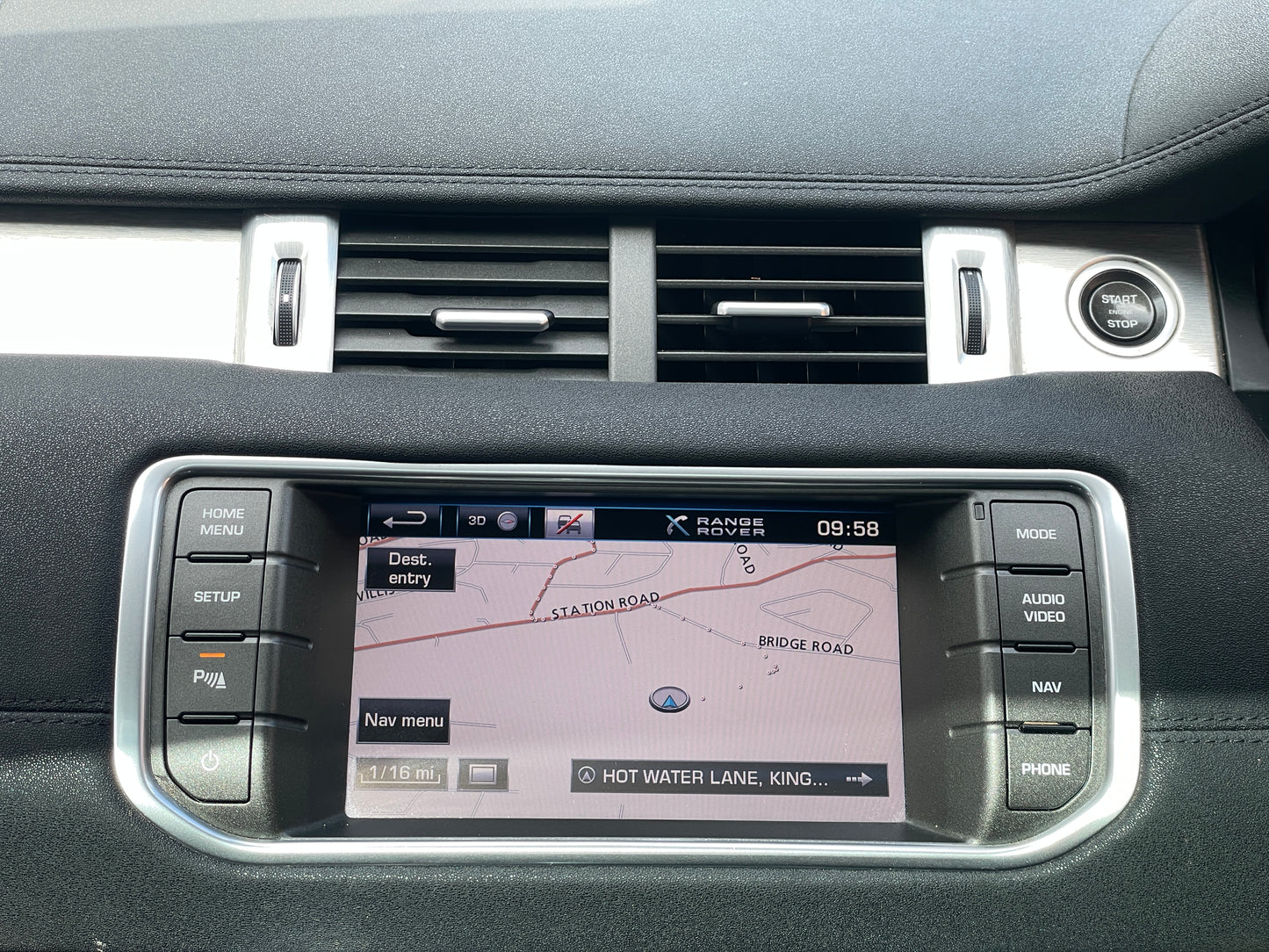 2013 Land Rover Range Rover Evoque Pure 
2.2 SD4 Pure SUV 5dr Diesel Manual 4WD Euro 5 (s/s) (190 ps)