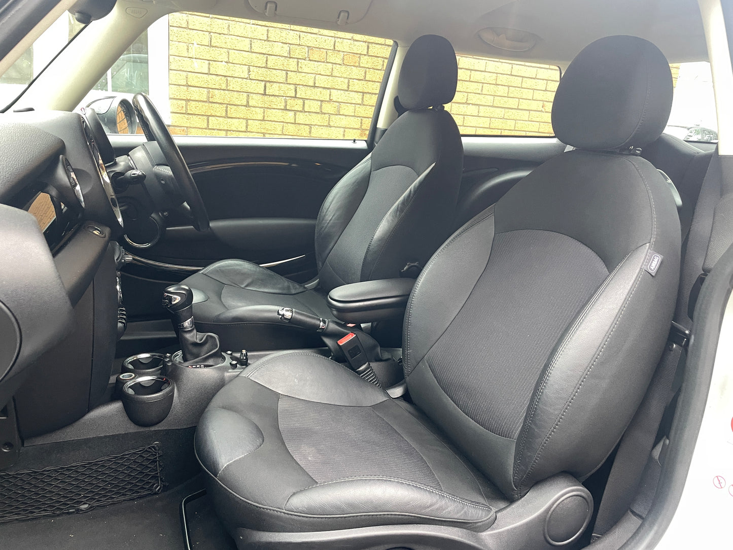 2012 MINI Hatch Cooper D 2.0 Cooper D Hatchback 3dr Diesel Auto Euro 5 (112 ps)