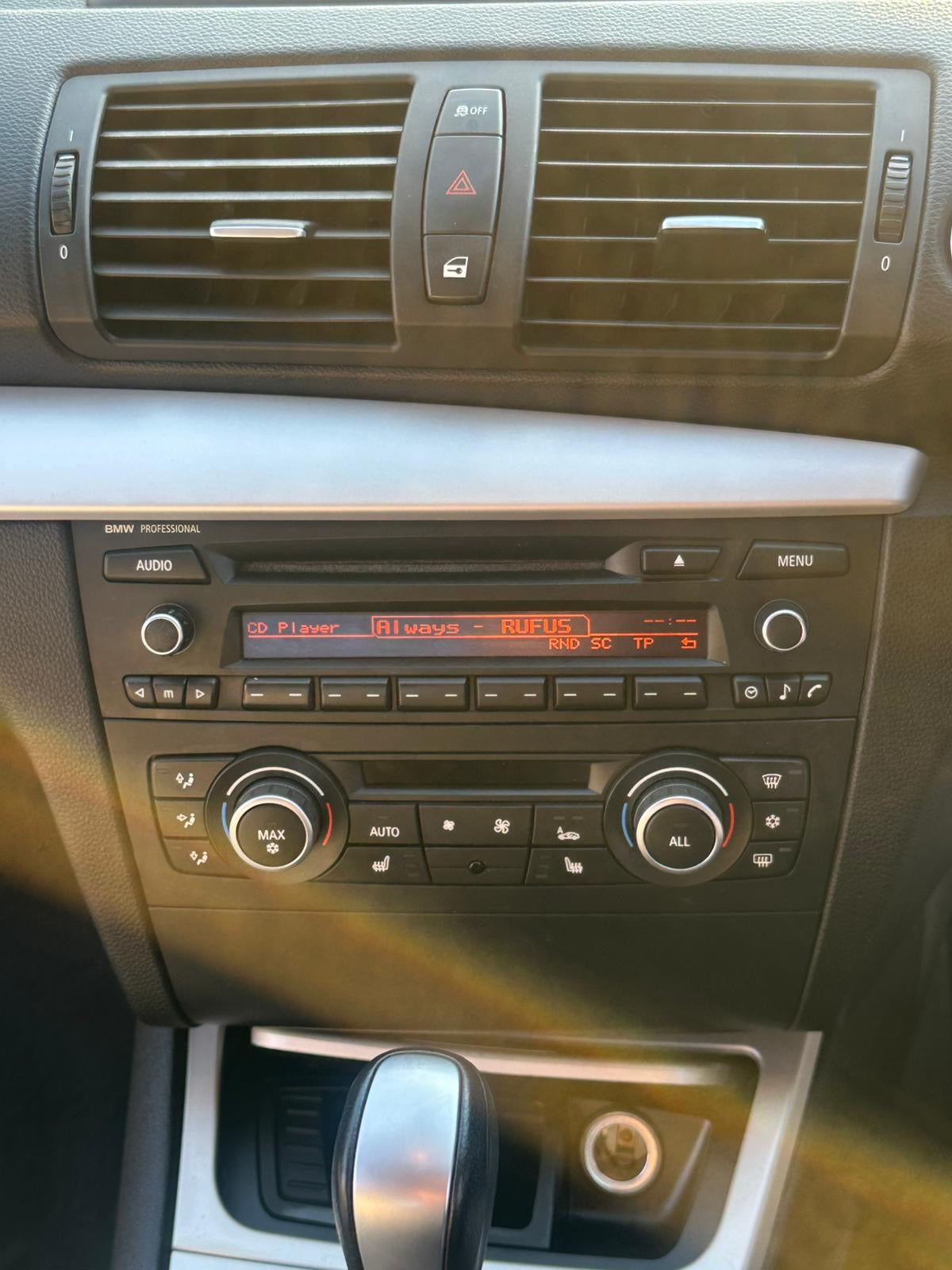 2012 BMW 1 Series Sport
2.0 118d Sport Coupe 2dr Diesel Steptronic Euro 5 (143 ps) AUTOMATIC