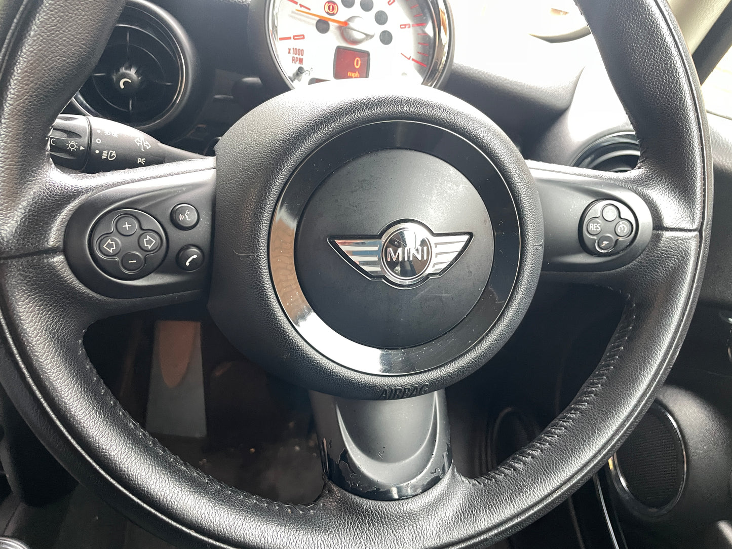 2012 MINI Hatch Cooper D 2.0 Cooper D Hatchback 3dr Diesel Auto Euro 5 (112 ps)