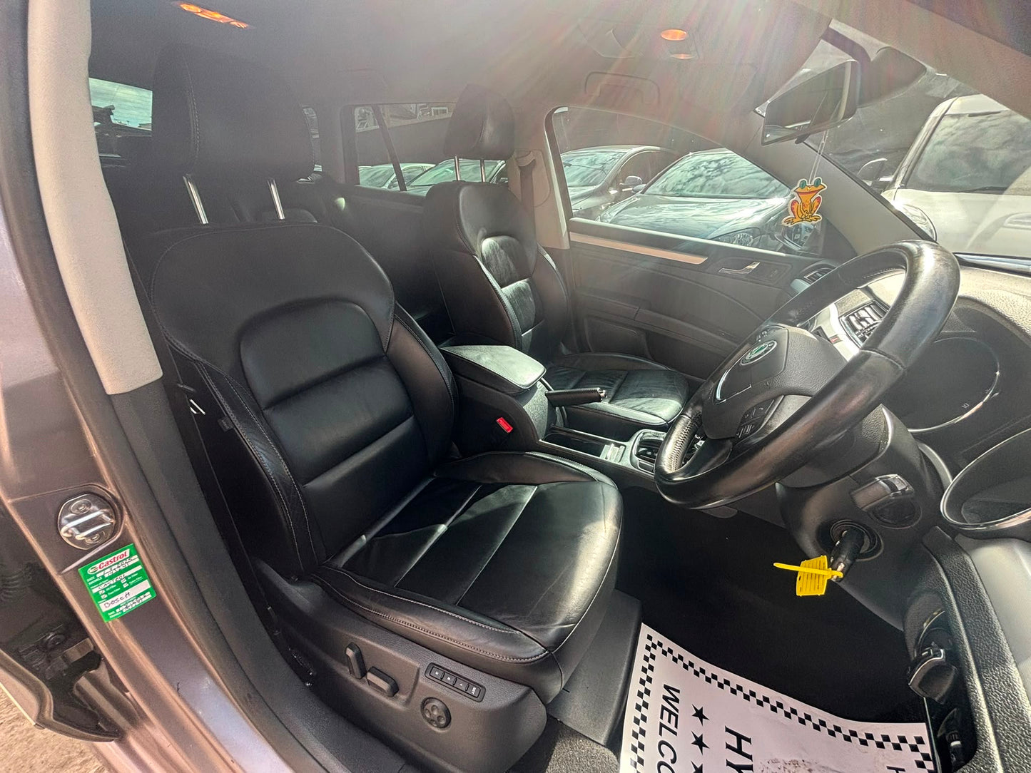 2012 Skoda Superb
1.8 TSI Elegance DSG Euro 5 5dr