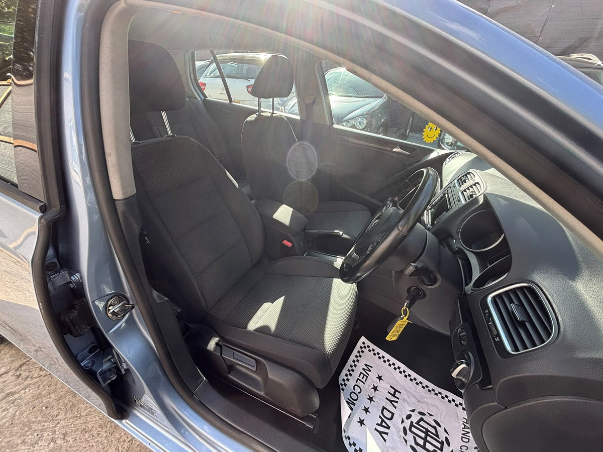 2011 Volkswagen Golf
1.6 TDI Match DSG Euro 5 5dr