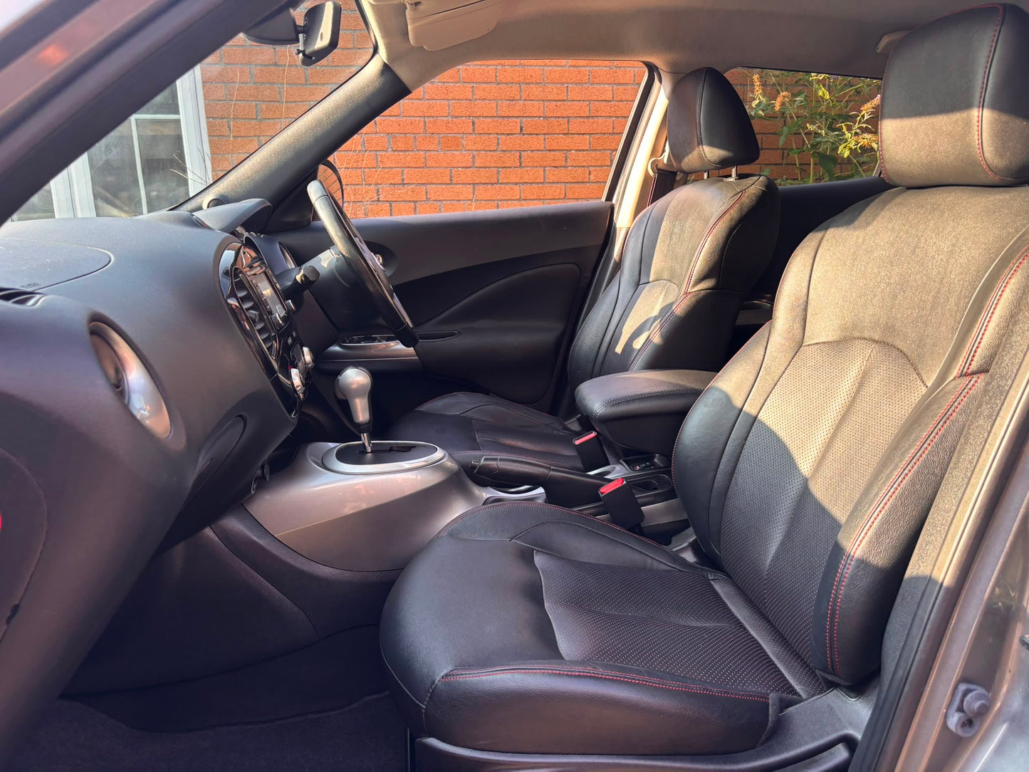 2014 Nissan Juke Tekna 1.6 DIG-T Tekna SUV 5dr Petrol CVT 4WD Euro 5 (190 ps)