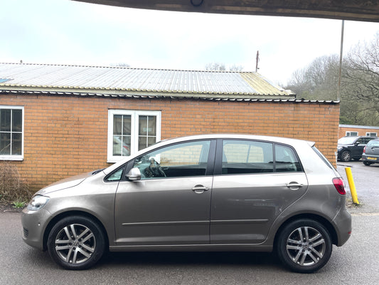 2011 Volkswagen Golf Plus SE
1.6 TDI SE Hatchback 5dr Diesel DSG Euro 5 (105 ps)