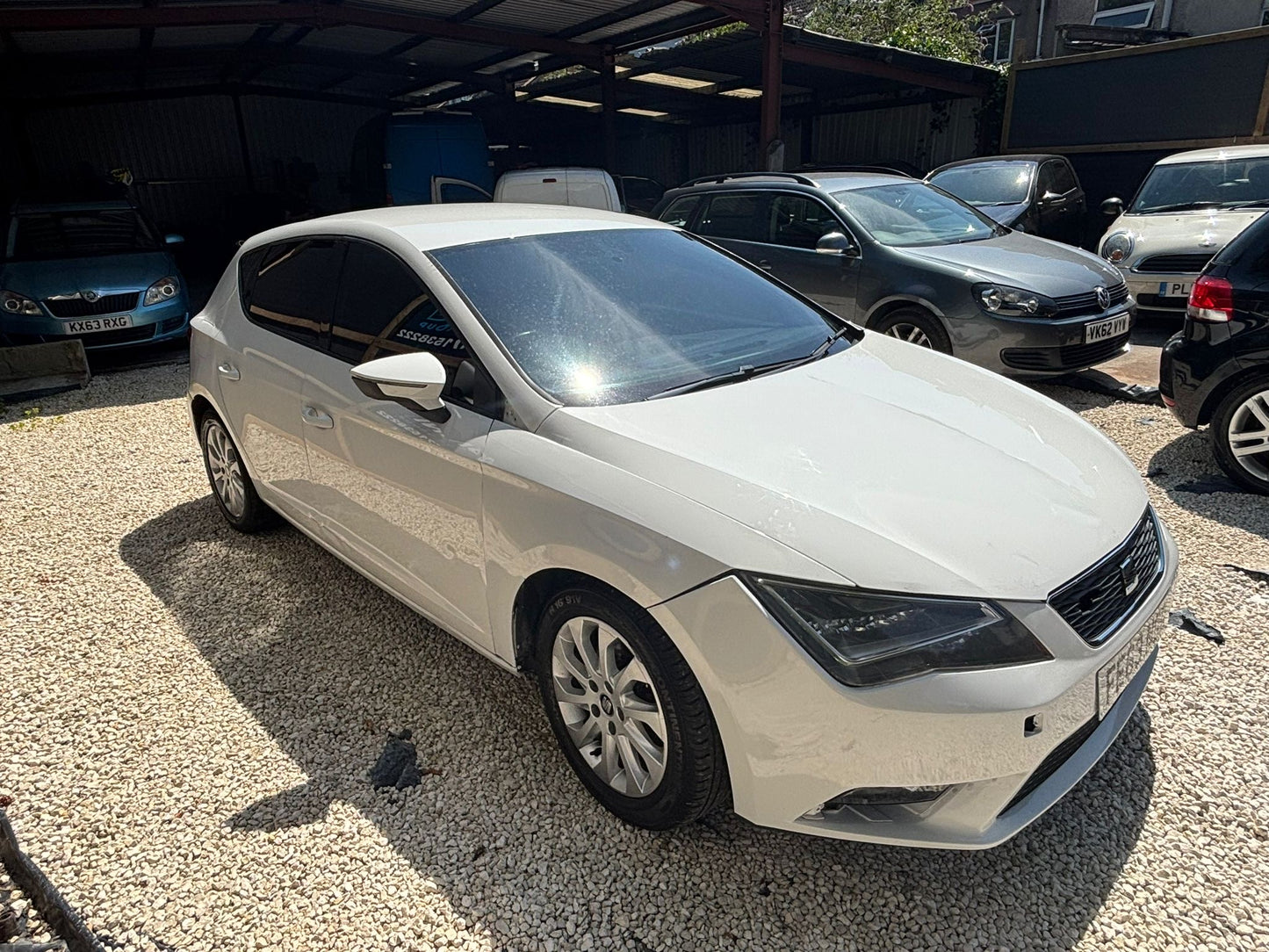 SEAT Leon SE (2013)
1.6 TDI CR SE Hatchback 5dr Diesel Manual Euro 5 (s/s) (105 ps)