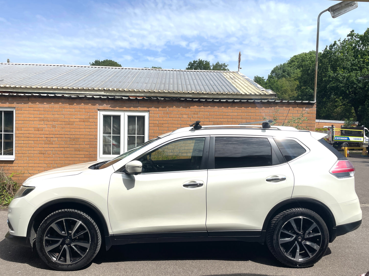 2015 Nissan X-Trail n-tec 1.6 dCi n-tec SUV 5dr Diesel XTRON Euro 5 (s/s) (130 ps)
