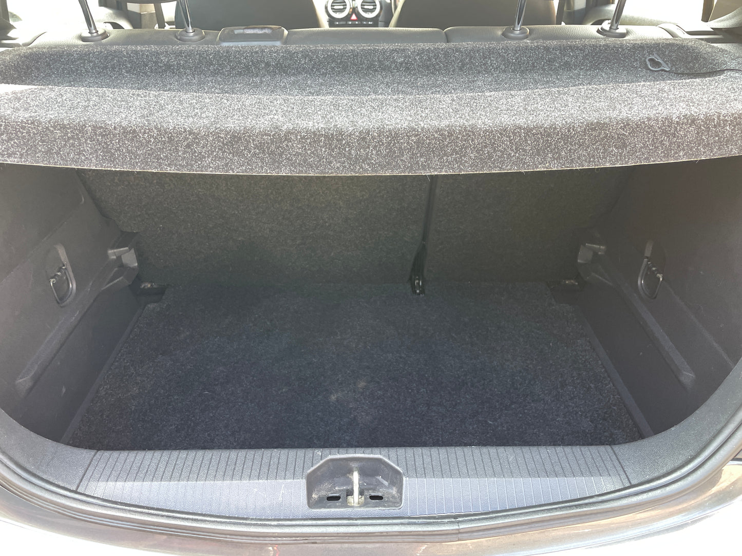 2013 Vauxhall Corsa
1.4 16V SE Auto Euro 5 5dr