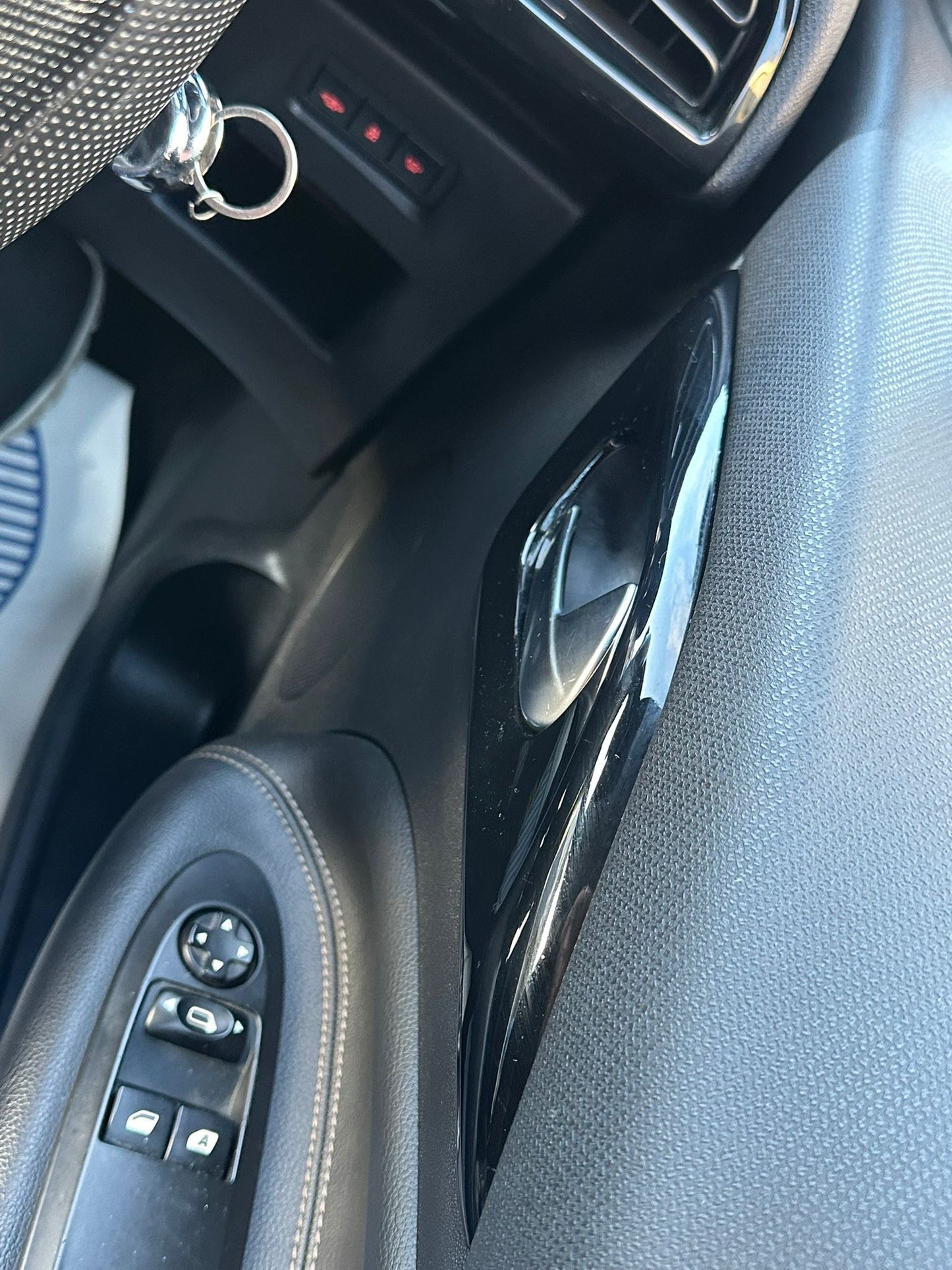 2016 DS AUTOMOBILES DS 3 Prestige 1.2 PureTech Prestige Hatchback 3dr Petrol EAT6 Euro 6 (s/s) (110 ps)