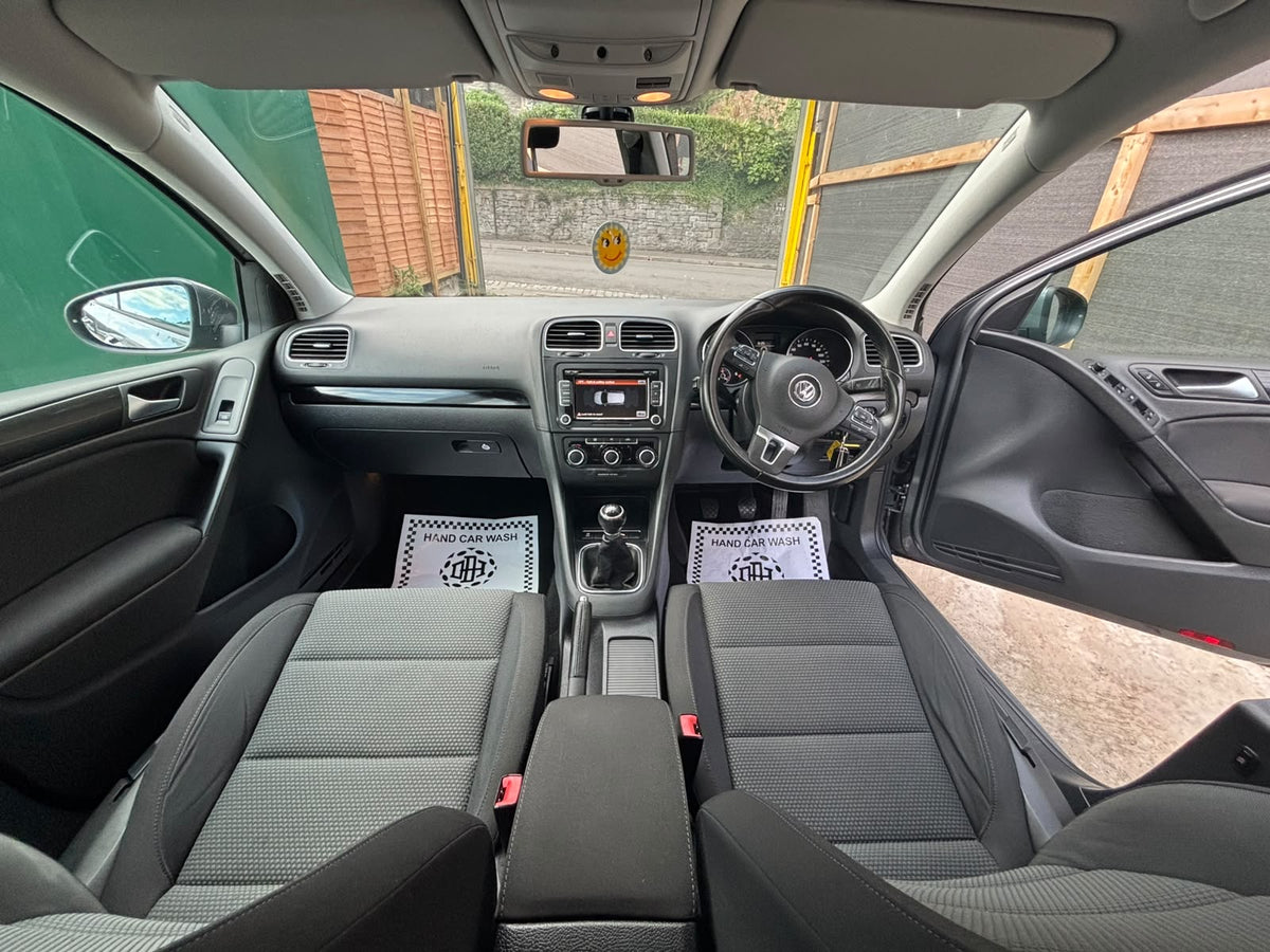 2012 Volkswagen Golf
1.6 TDI Match Euro 5 5dr