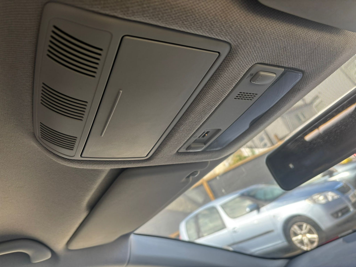 2014 Skoda Rapid Elegance 1.6 TDI Elegance Hatchback 5dr Diesel DSG Euro 5 (90 ps)