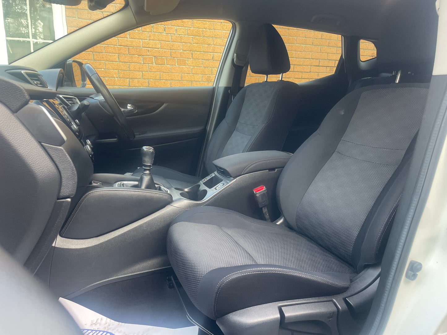 2016 Nissan Qashqai N-Connecta
1.6 DIG-T N-Connecta SUV 5dr Petrol Manual 2WD Euro 6 (s/s) (163 ps)