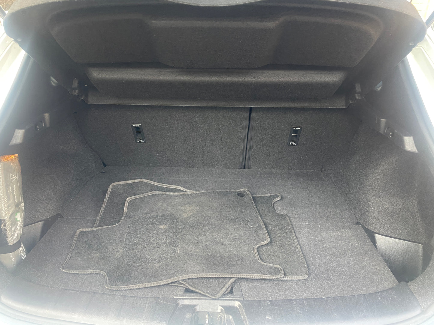 2016 Nissan Qashqai N-Connecta
1.6 DIG-T N-Connecta SUV 5dr Petrol Manual 2WD Euro 6 (s/s) (163 ps)