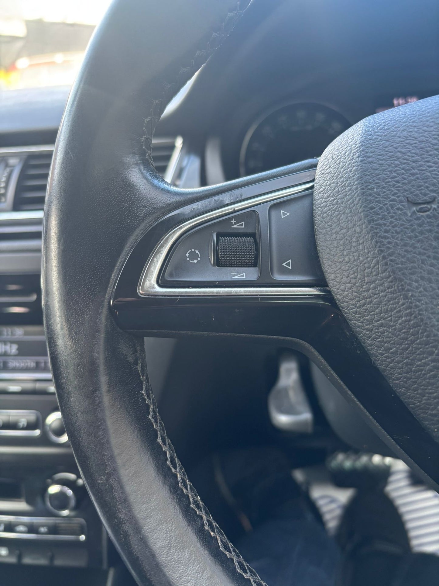 2014 Skoda Rapid Elegance 1.6 TDI Elegance Hatchback 5dr Diesel DSG Euro 5 (90 ps)