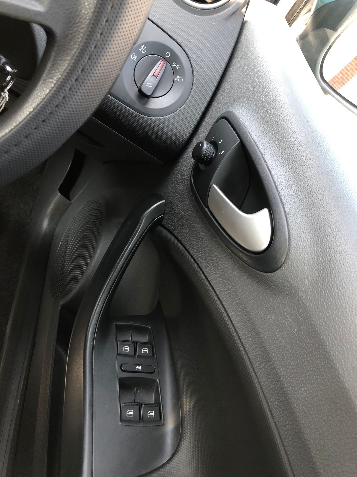 2009 SEAT Ibiza SE 1.6 16V SE Hatchback 5dr Petrol DSG Euro 4 (105 ps) AUTOMATIC,