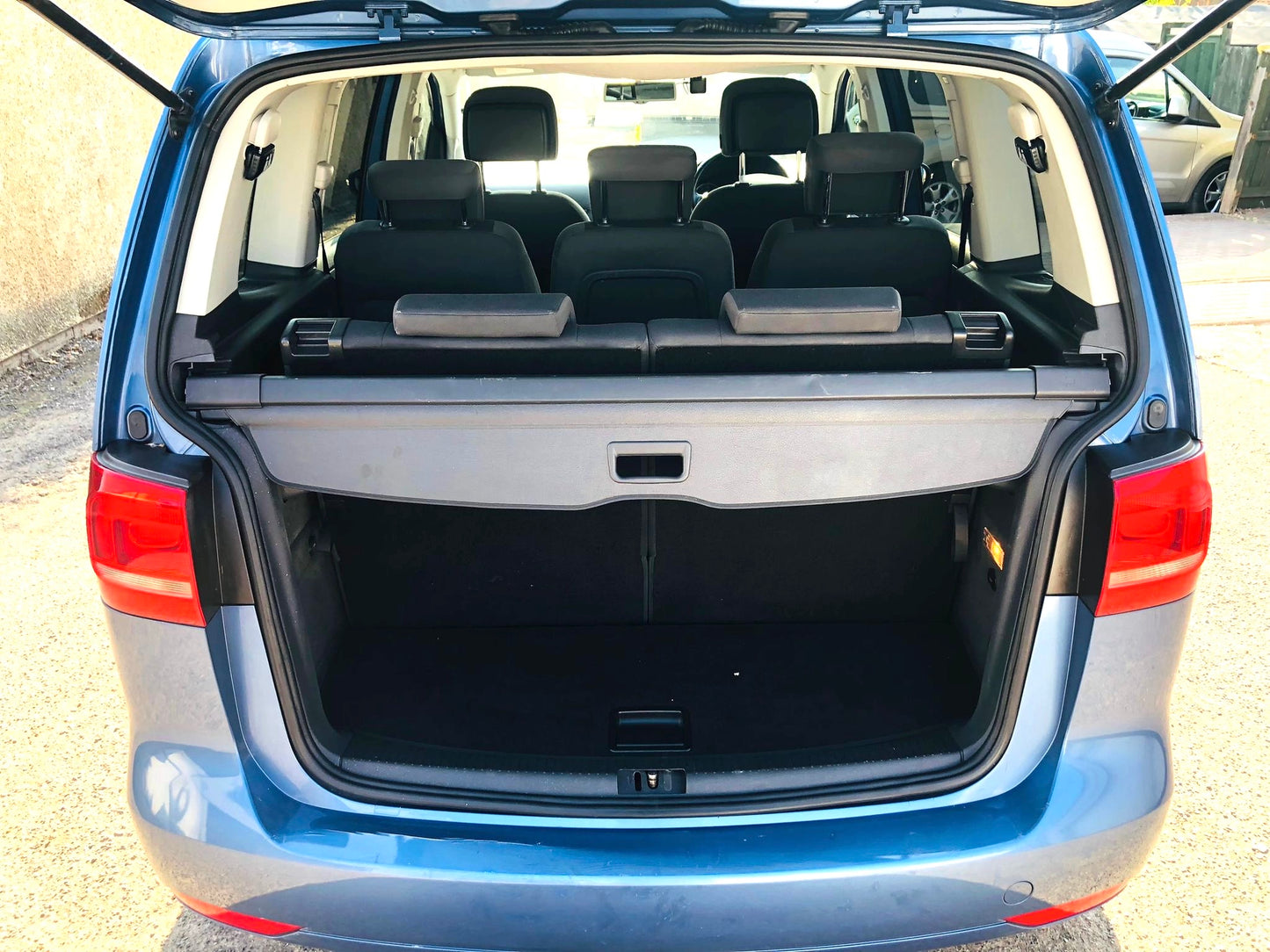 2013 Volkswagen Touran SE 1.4 TSI SE MPV 5dr Petrol DSG Euro 5 (140 ps) AUTOMATIC,