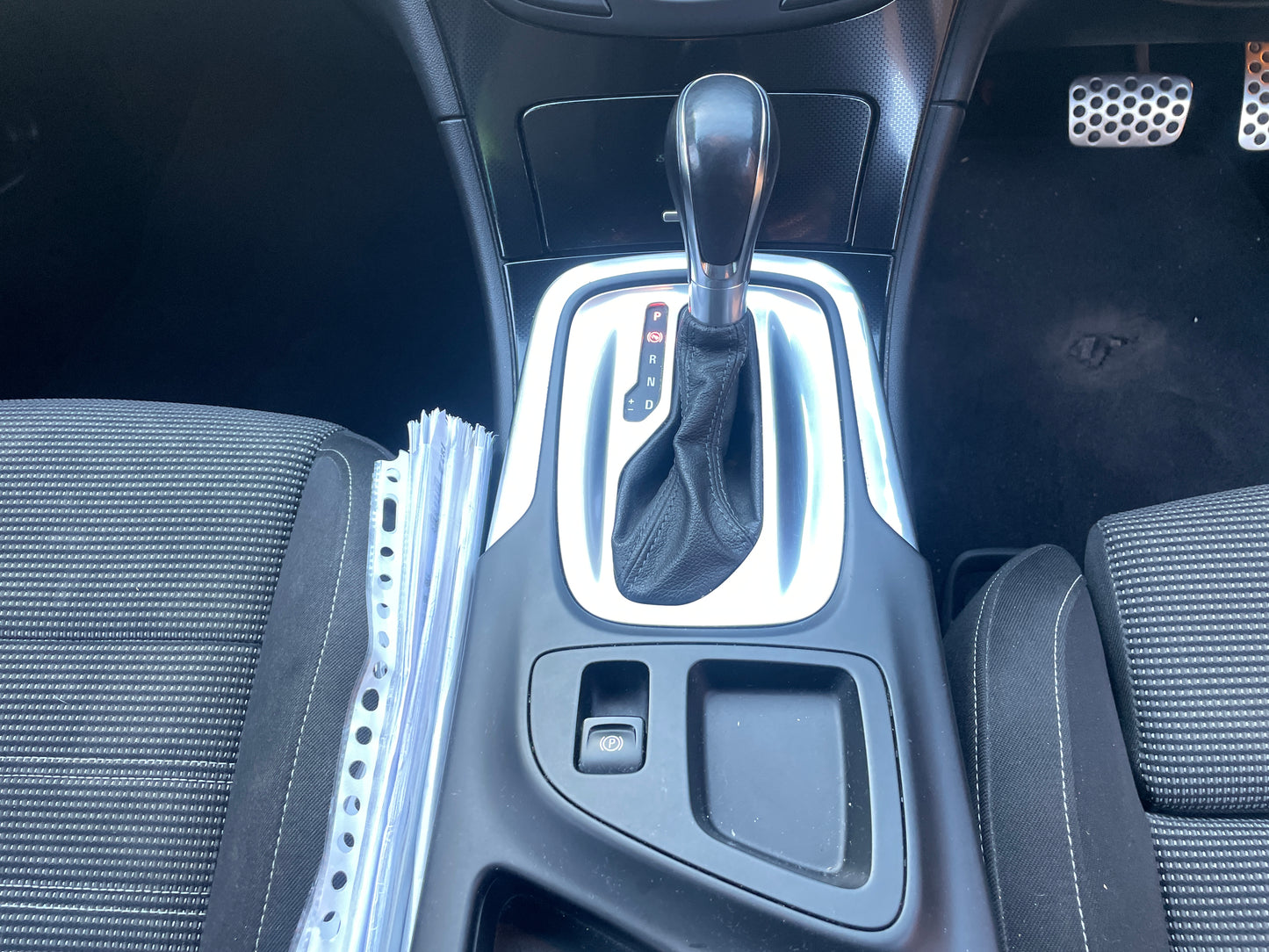 2015 Vauxhall Insignia SRi VX Line Nav 2.0 CDTi SRi VX Line Nav Sports Tourer 5dr Diesel Auto Euro 5 (163 ps)