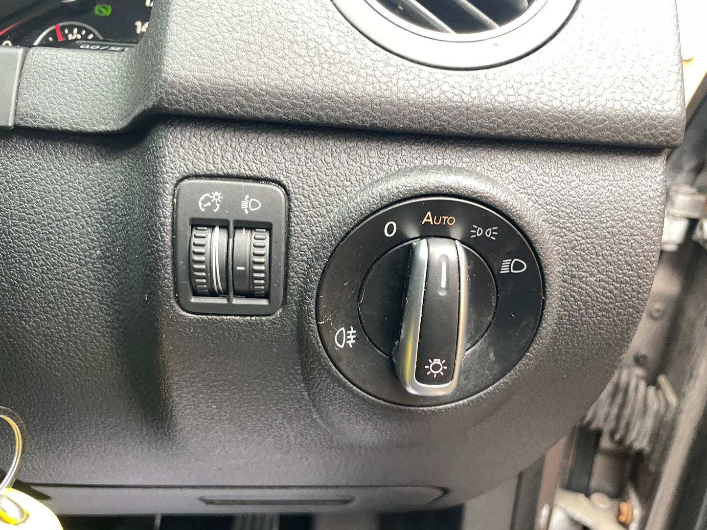 2011 Volkswagen Golf Plus SE
1.6 TDI SE Hatchback 5dr Diesel DSG Euro 5 (105 ps)