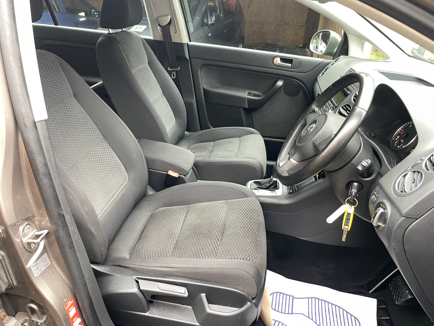 2011 Volkswagen Golf Plus SE
1.6 TDI SE Hatchback 5dr Diesel DSG Euro 5 (105 ps)