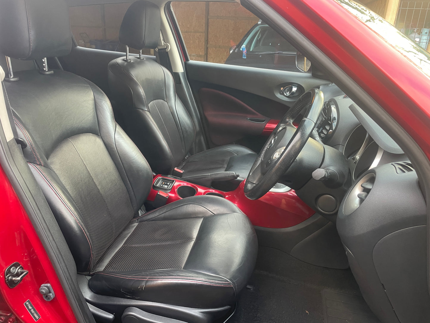 2011 Nissan Juke Tekna 1.6 DIG-T Tekna SUV 5dr Petrol CVT 4WD Euro 5 (190 ps)