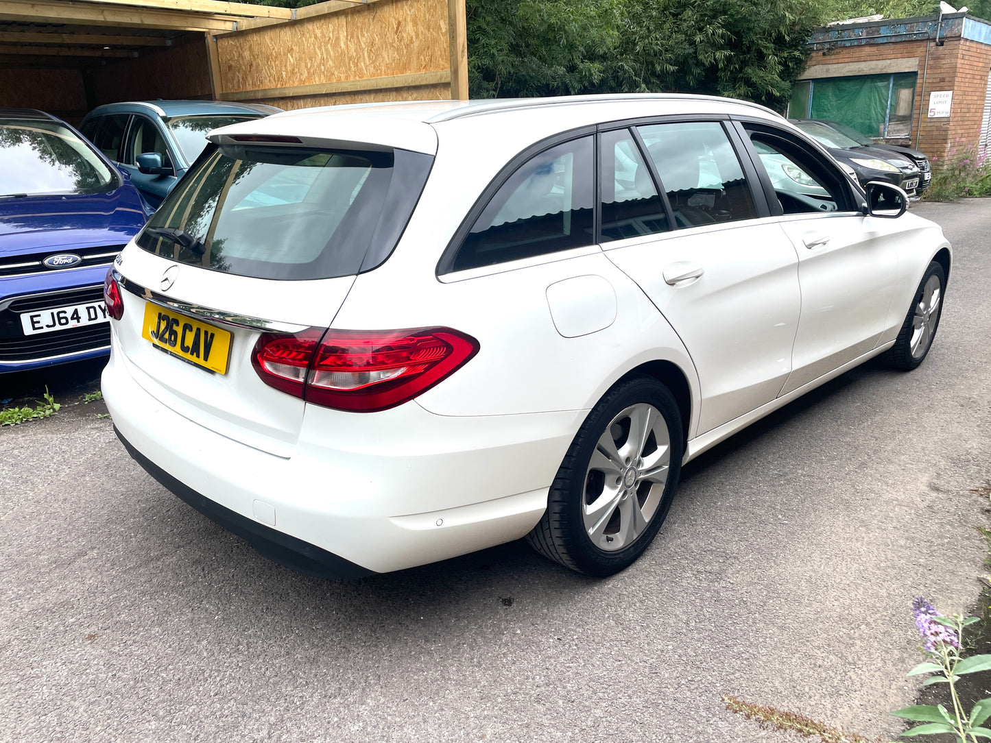 2017 Mercedes-Benz C Class SE Executive Edition 1.6 C200d Estate 5dr Diesel G-Tronic+ Euro 6 (s/s) (136 ps)