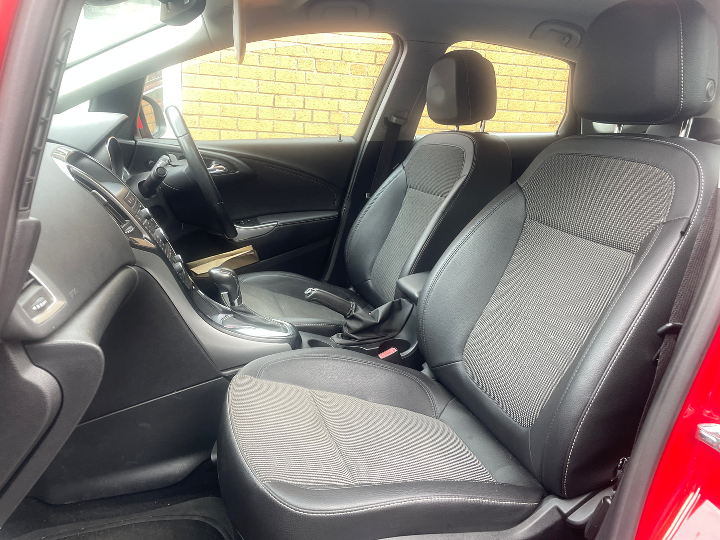 2013 Vauxhall Astra SE 2.0 CDTi SE Hatchback 5dr Diesel Auto Euro 5 (165 ps) AUTOMATIC