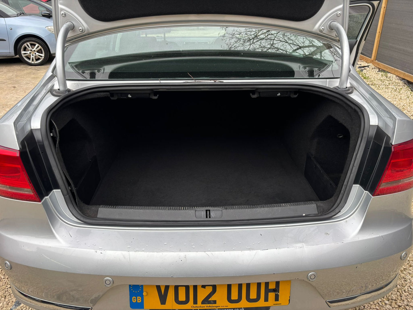 2012 Volkswagen Passat SE 2.0 TDI BlueMotion Tech SE Saloon 4dr Diesel DSG Euro 5 (s/s) (140 ps)