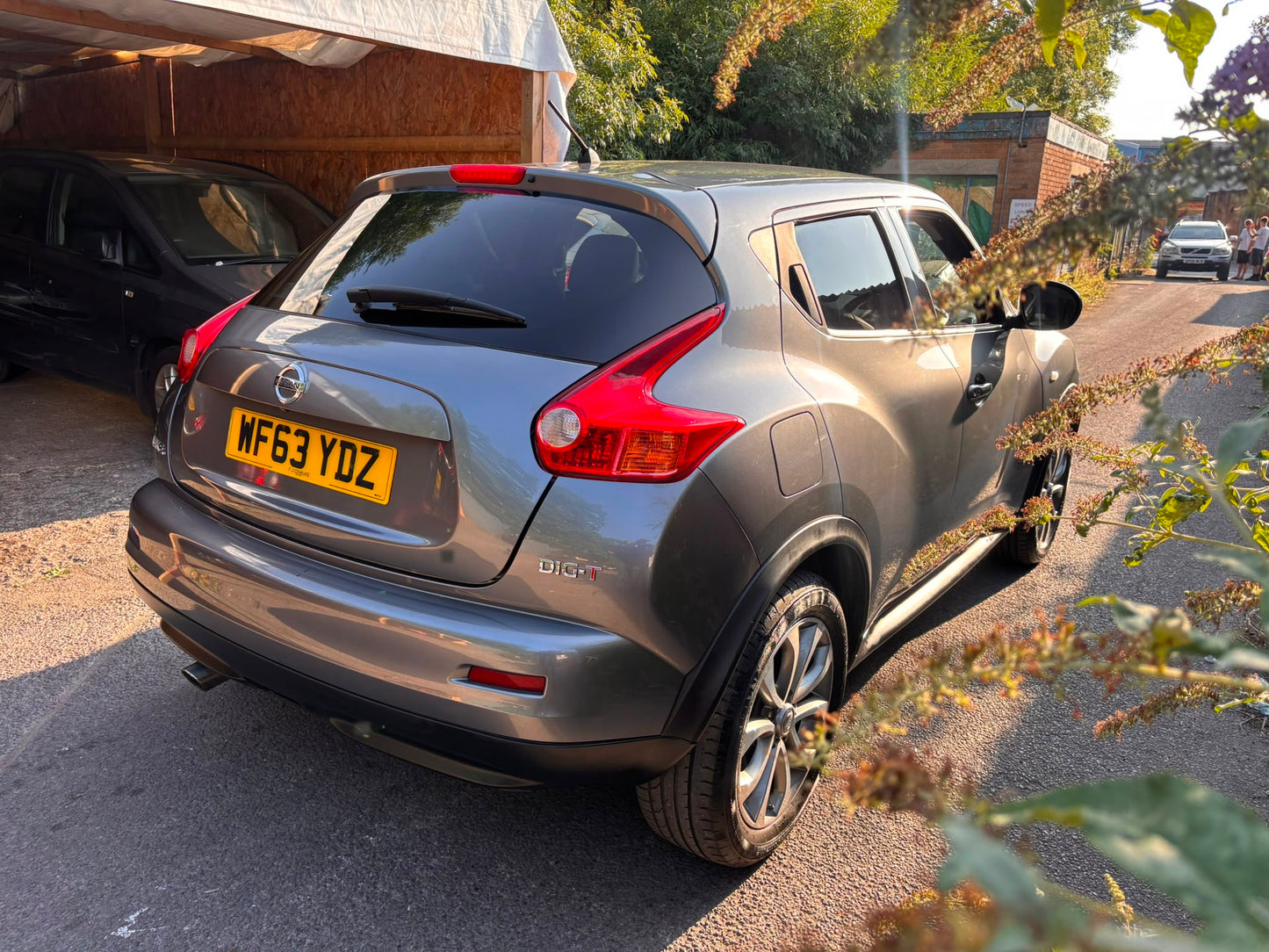 2014 Nissan Juke Tekna 1.6 DIG-T Tekna SUV 5dr Petrol CVT 4WD Euro 5 (190 ps)