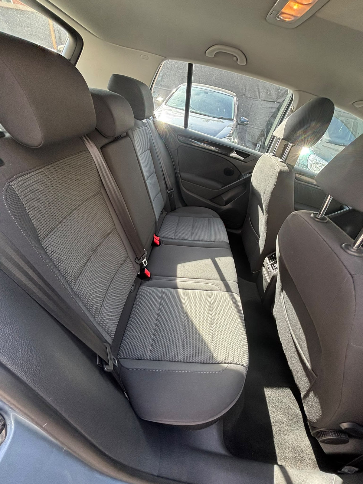 2011 Volkswagen Golf
1.6 TDI Match DSG Euro 5 5dr
